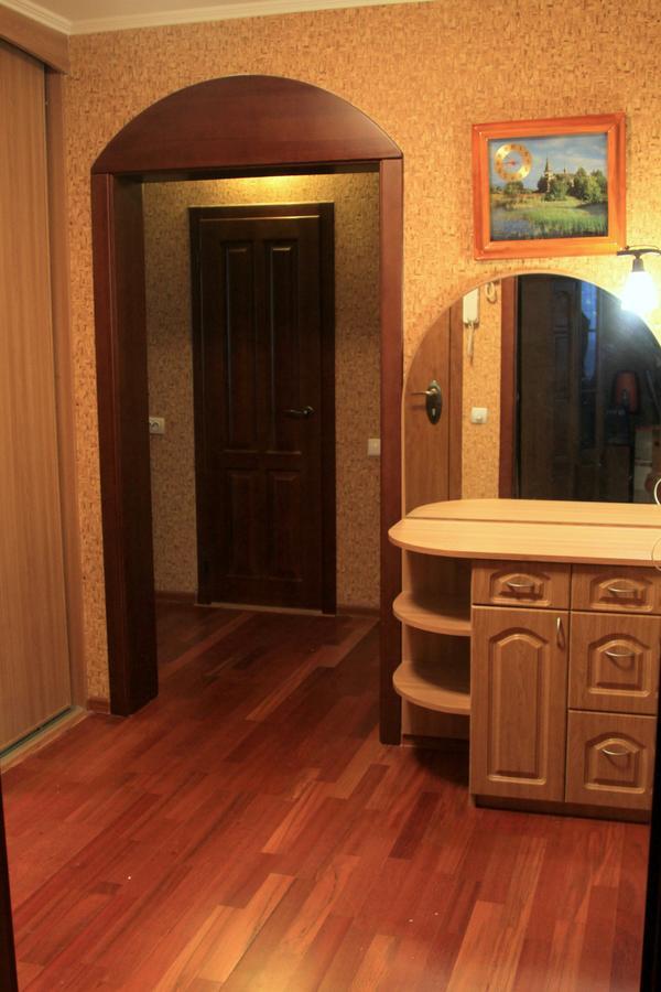 Apartment Near Metro Akademgorodok Kiev Eksteriør billede